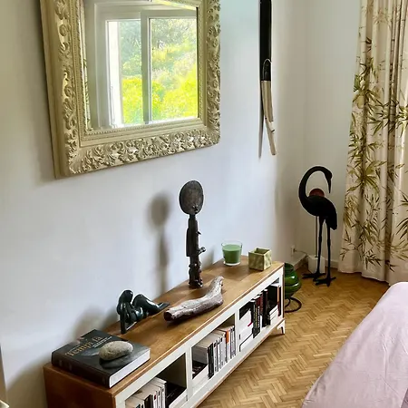 2 Dans Avec Piscine Homestay Ajaccio (Corsica)